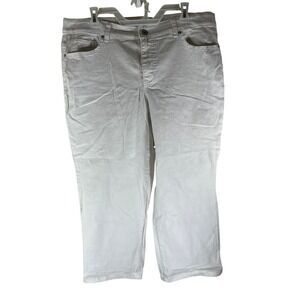 Terra & Sky White Boyfriend Capri Pants Plus Size 16W Denim Casual Cropped